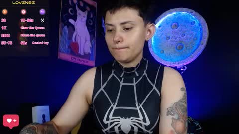 Nikky online show from 12-19-25, 01:18