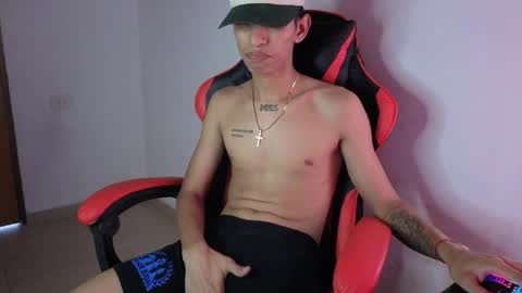 niklaus_wolf online show from 04-21-26, 06:55