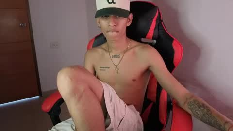 niklaus_wolf online show from 04-22-26, 06:53