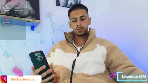    online show from 11-22-25, 06:56