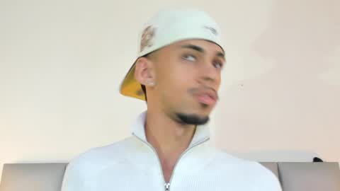    online show from 05-19-26, 11:33