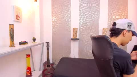    online show from 11-20-25, 04:34