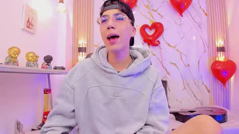    online show from 02-20-26, 04:53