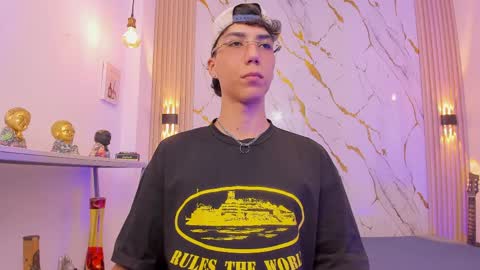    online show from 04-06-26, 04:46