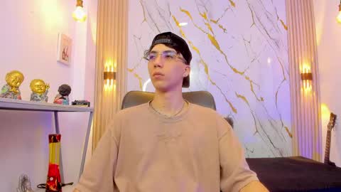    online show from 04-20-26, 03:53