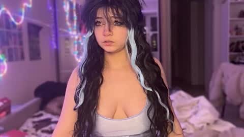 nikoli_naw online show from 10-26-25, 02:12