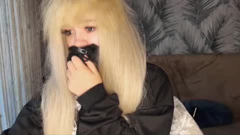 nikoli_naw online show from 05-18-26, 10:26