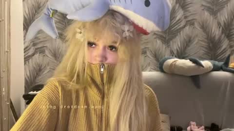 nikoli_naw online show from 06-19-26, 08:23