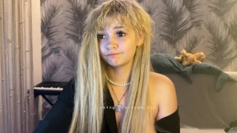nikoli_naw online show from 06-25-26, 08:02