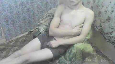 Snapshot of nikolos22 chatting on 01-04-25, 10:55 nikolos22 online show from 01-04-25, 10:55