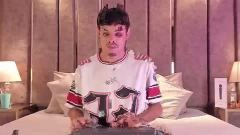 Niko Stone online show from 04-14-26, 03:56