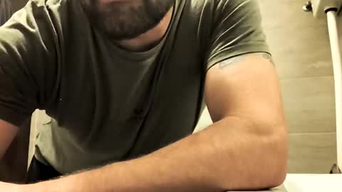 Niks online show from 10-27-25, 01:20