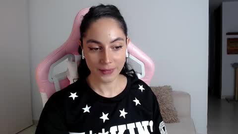 niky_blue online show from 02-05-25, 10:55