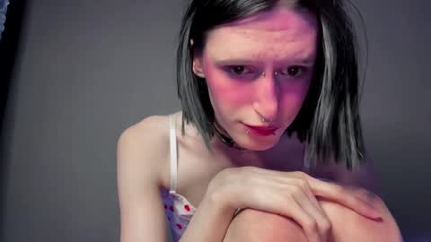 Niky online show from 04-18-26, 08:42