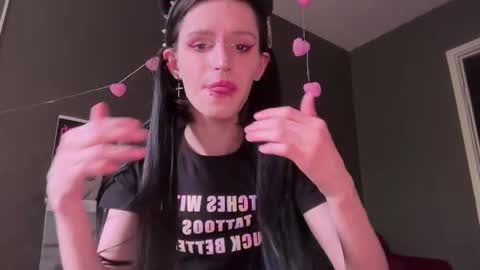 Niky online show from 05-22-26, 11:49