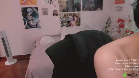 Snapshot of nikylaine chatting on 10-14-25, 04:30 Nikylaine online show from 10-14-25, 04:30