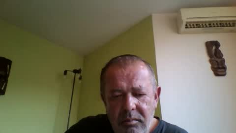 Snapshot of nikyo419 chatting on 05-04-26, 04:19 nikyo419 online show from 05-04-26, 04:19