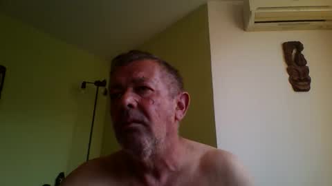 Snapshot of nikyo419 chatting on 05-16-26, 06:32 nikyo419 online show from 05-16-26, 06:32