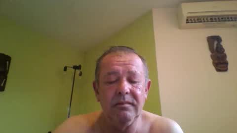 Snapshot of nikyo419 chatting on 05-20-26, 03:34 nikyo419 online show from 05-20-26, 03:34