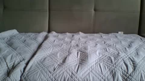 Snapshot of nikyo419 chatting on 05-26-26, 04:52 nikyo419 online show from 05-26-26, 04:52