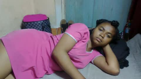 nilah online show from 04-12-26, 03:11