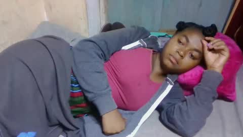 nilah online show from 05-19-26, 02:07