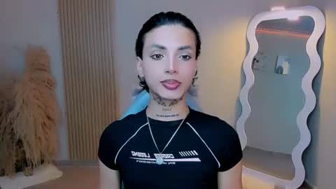 Snapshot of nilam217 chatting on 07-09-26, 01:20 Nilam online show from 07-09-26, 01:20
