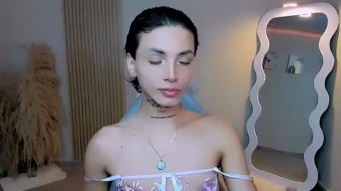 Snapshot of nilam217 chatting on 07-10-26, 08:11 Nilam online show from 07-10-26, 08:11