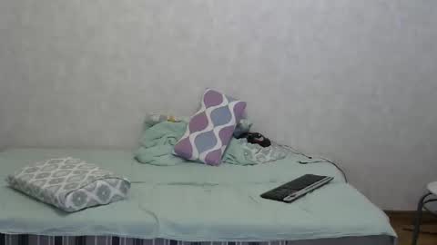 nilko80 online show from 12-13-24, 08:15