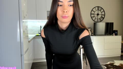 Bella online show from 12-25-24, 02:23