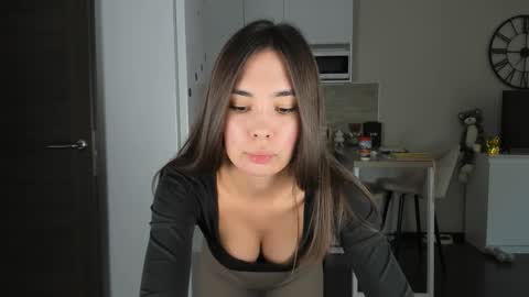 Bella online show from 03-08-26, 01:48