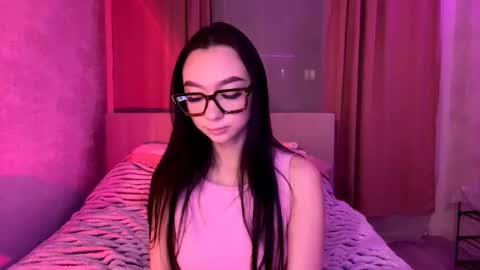 Margot online show from 11-28-25, 04:53