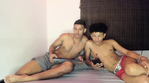 Snapshot of nilx_moon09 chatting on 12-17-24, 01:39 Nilx Jhon and Addam online show from 12-17-24, 01:39