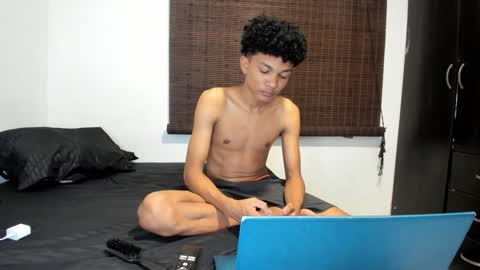 Snapshot of nilx_moon09 chatting on 01-09-25, 02:54 Nilx Jhon and Addam online show from 01-09-25, 02:54