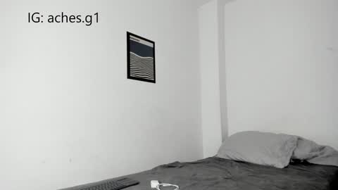Snapshot of nilx_moon09 chatting on 01-16-25, 01:48 Nilx Jhon and Addam online show from 01-16-25, 01:48