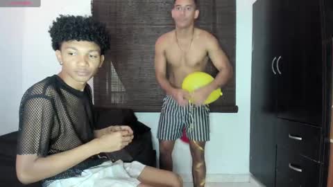Snapshot of nilx_moon09 chatting on 02-10-25, 08:42 Nilx Jhon and Addam online show from 02-10-25, 08:42