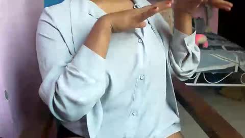 Snapshot of nimritkaur chatting on 11-07-25, 06:57 Nimarit Kaur online show from 11-07-25, 06:57