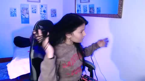 nina__666 online show from 01-07-26, 03:20