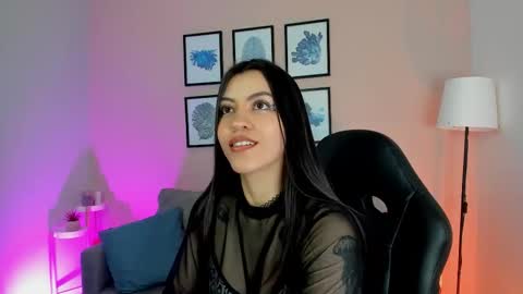 Nina online show from 11-28-25, 09:28