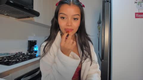 NINA online show from 12-19-24, 07:51