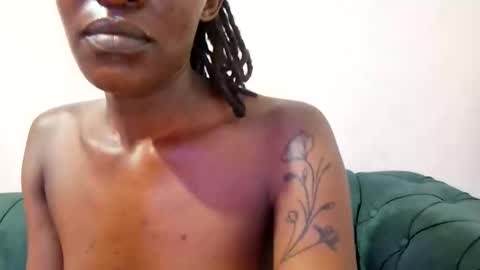 nina_bambi online show from 10-26-25, 12:16