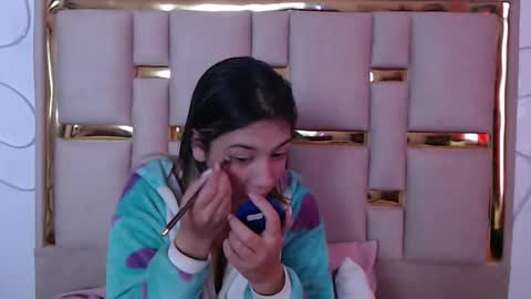 Nina Carther online show from 10-08-25, 11:08