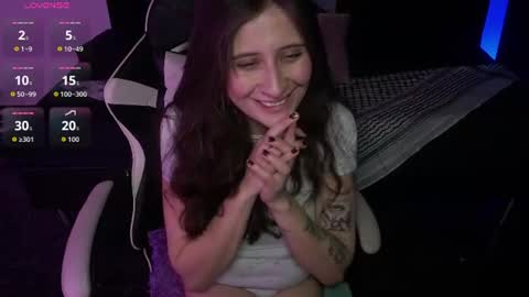 Snapshot of nina_daft chatting on 07-25-26, 02:53 Nina online show from 07-25-26, 02:53