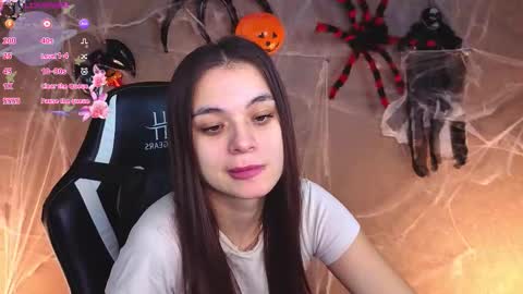 Ketrin online show from 10-28-25, 02:59