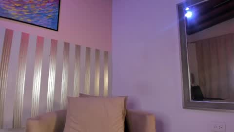 nina_glow_ online show from 04-01-26, 01:41