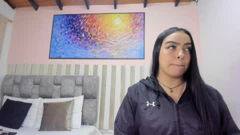 nina_glow_ online show from 04-20-26, 11:13