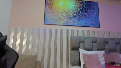 nina_glow_ online show from 05-15-26, 11:17