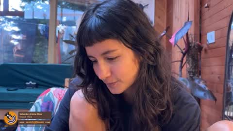 Nina.  online show from 01-10-26, 09:30