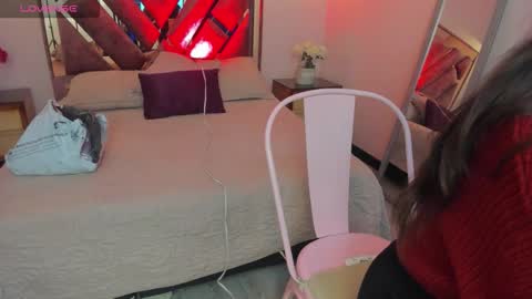 Nina myers online show from 12-23-25, 02:42