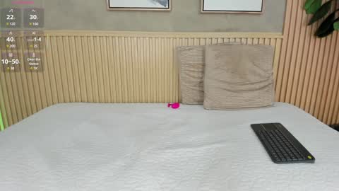 NINA online show from 01-26-25, 01:04